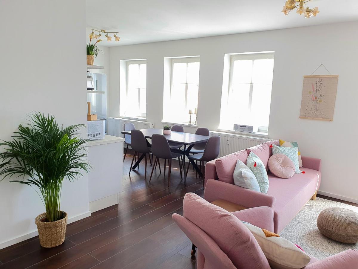 Pb Ferienwohnungen - Fewo 7 - Stilvoll Eingerichtetes Apartment Im Herzen Senftenbergs Luaran gambar