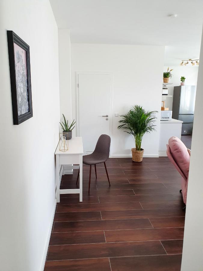 Pb Ferienwohnungen - Fewo 7 - Stilvoll Eingerichtetes Apartment Im Herzen Senftenbergs Luaran gambar